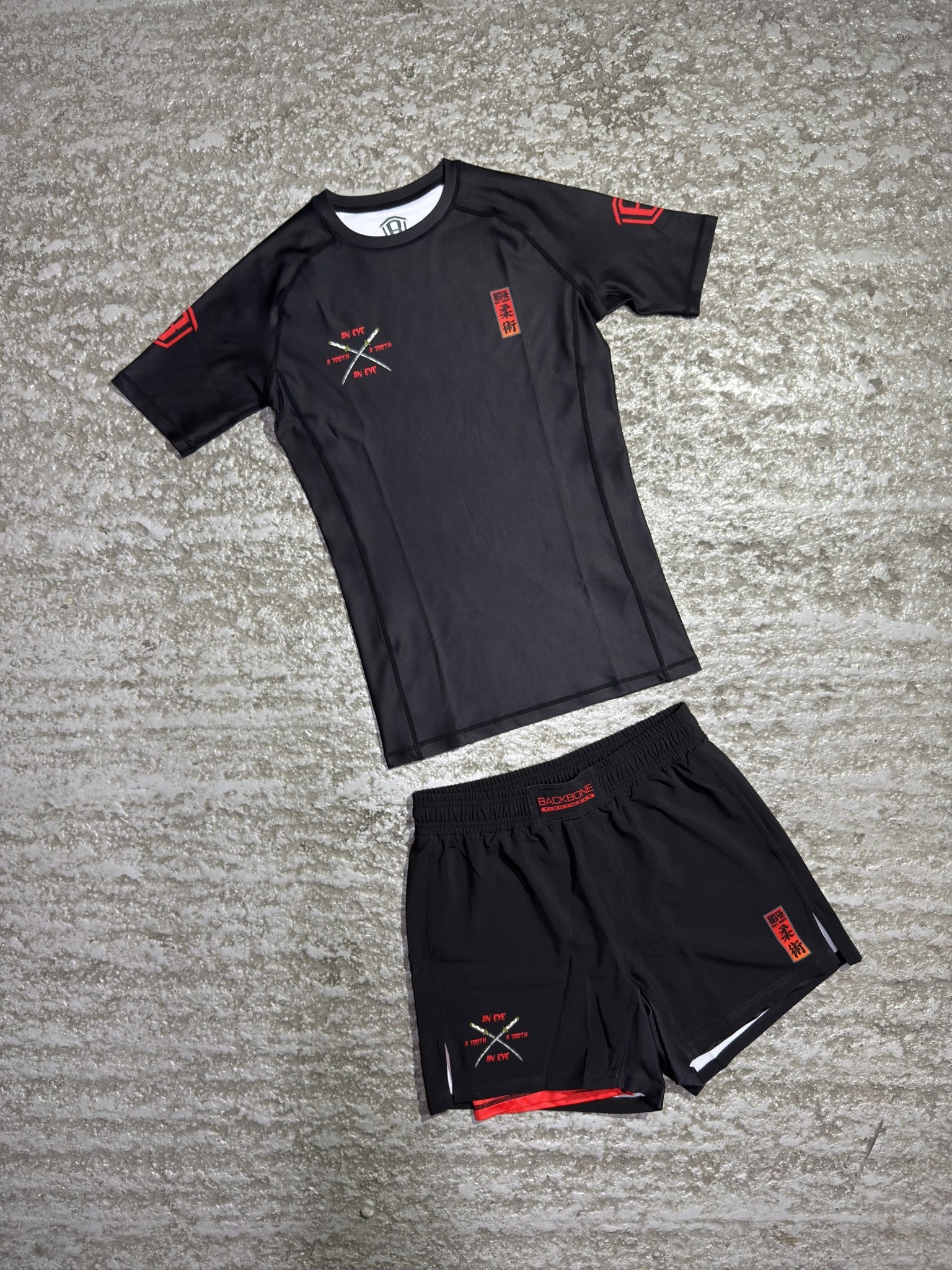 ExE | TxT Rashguard Black