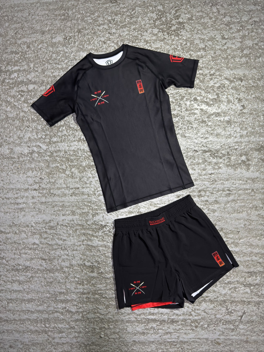 ExE | TxT Rashguard Black
