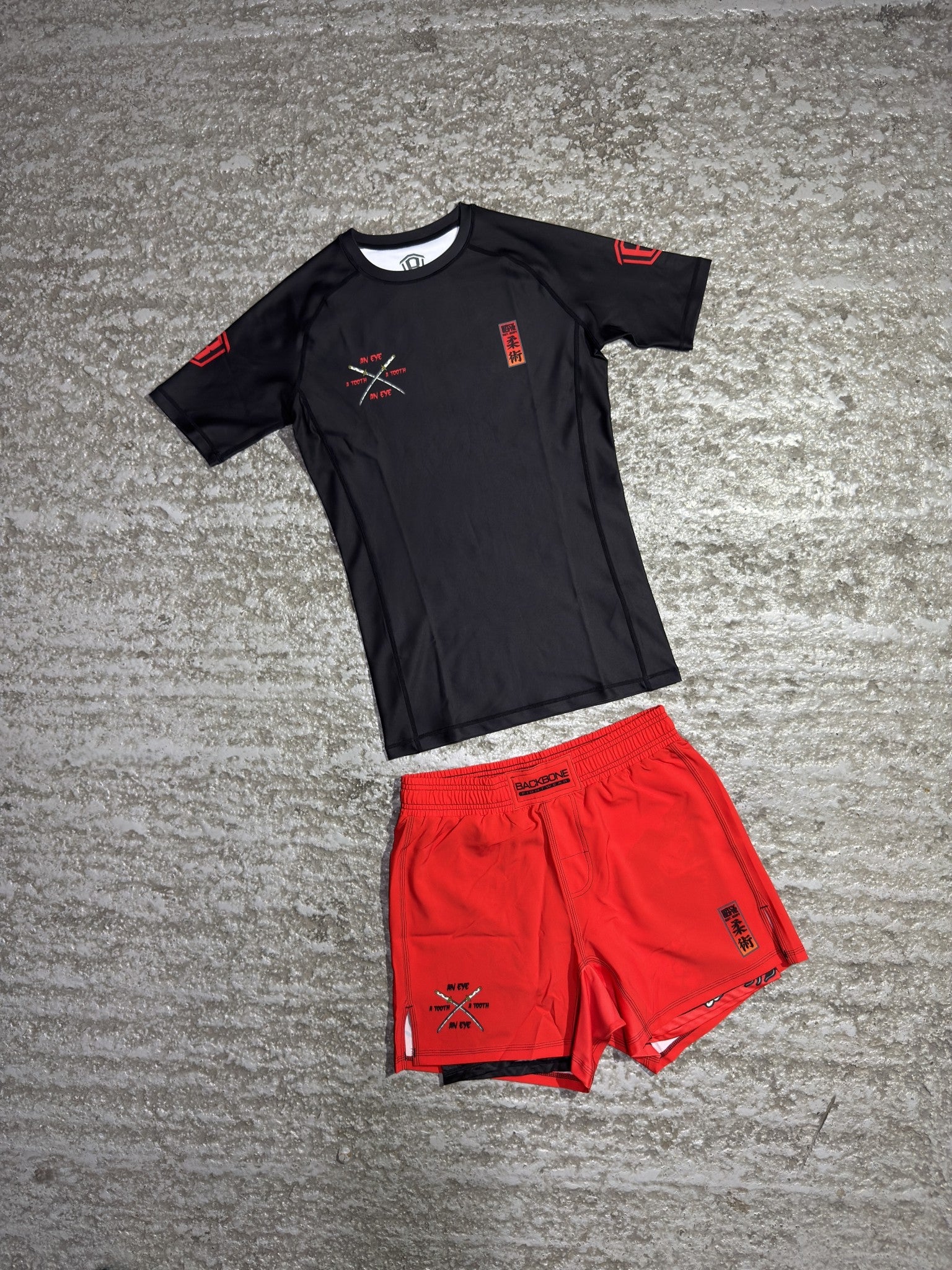 ExE | TxT Rashguard Black